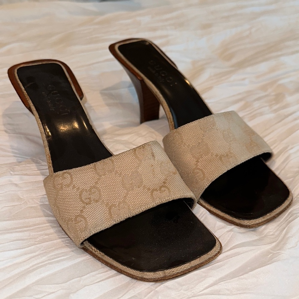 Vintage Gucci Monogram Sandals/Mules Beige